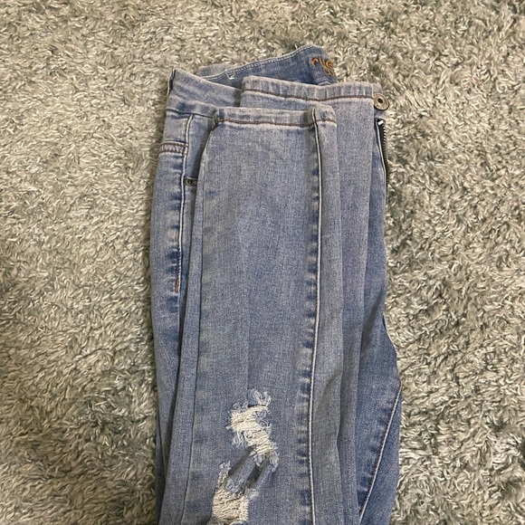 Jeans - Picture 2 of 2